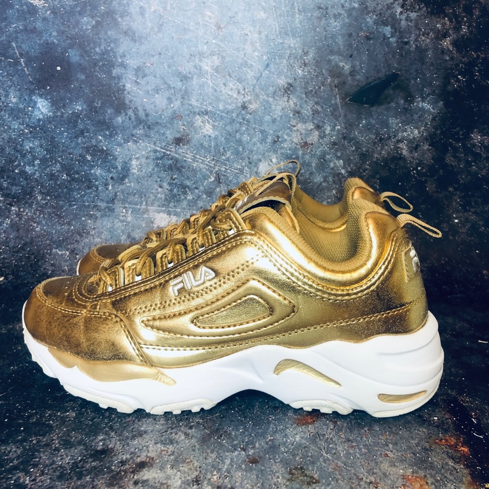 FILA Disruptor 2 Premium Metallic Sneaker - Picture 4 of 8